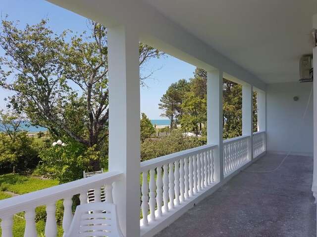 Дома для отпуска Bobokvati Beach Holiday Home Кобулети-32